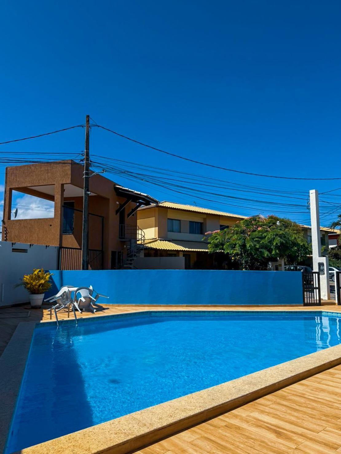 230m Da Praia, Casa Com Espaco Gourmet E Churrasqueira, Portaria 24h, 2 Vagas De Garagem, Acomoda Ate 10 Pessoas, Proximo A Mercados E Farmacia