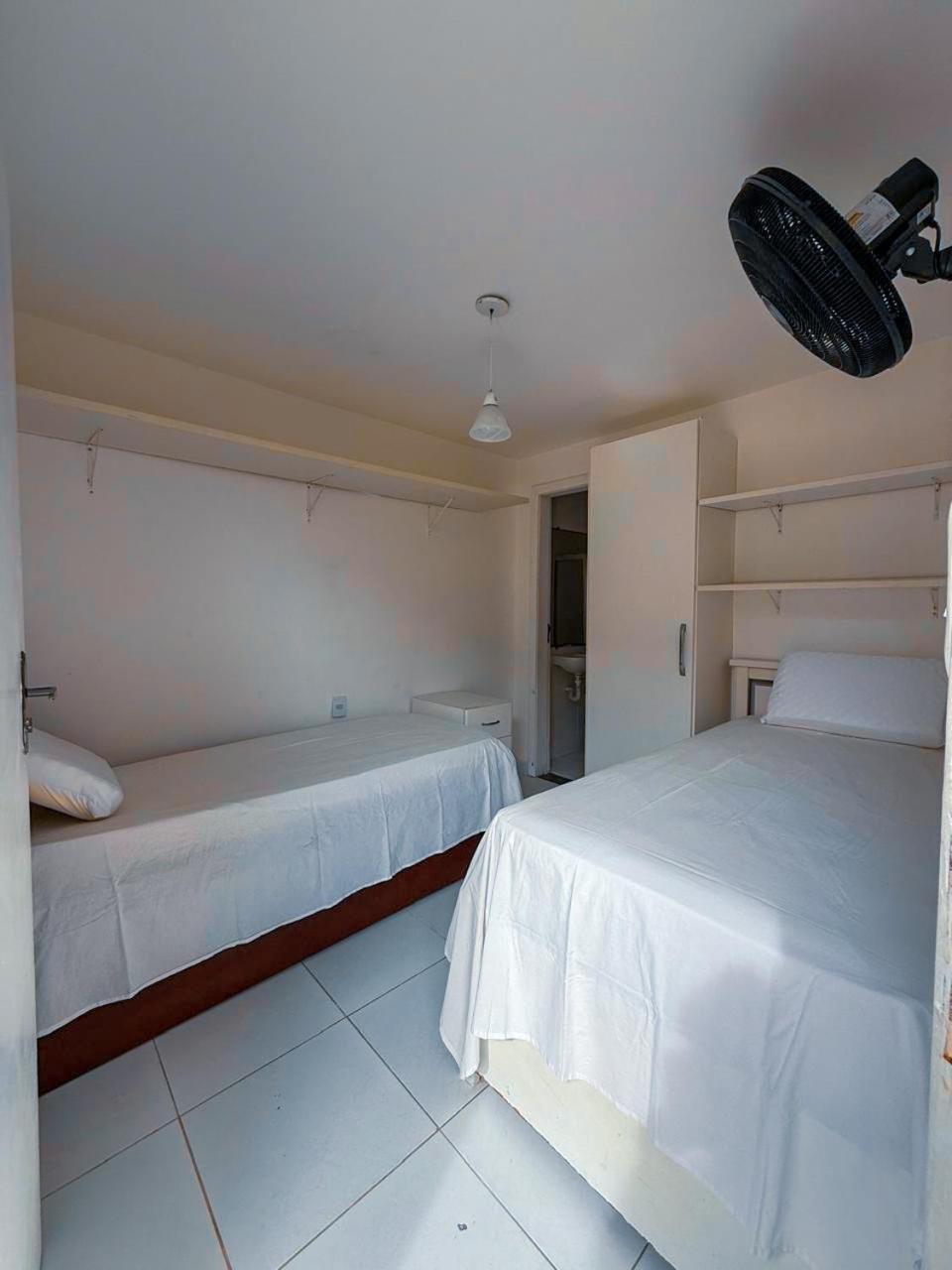 Casa de férias 230m Da Praia, Casa Com Espaco Gourmet E Churrasqueira, Portaria 24h, 2 Vagas De Garagem, Acomoda Ate 10 Pessoas, Proximo A Mercados E Farmacia